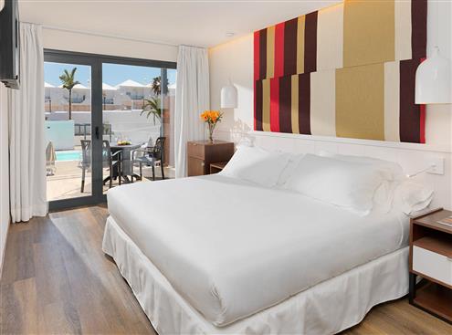 Pool views Double Room