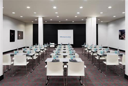Mistral - Classroom