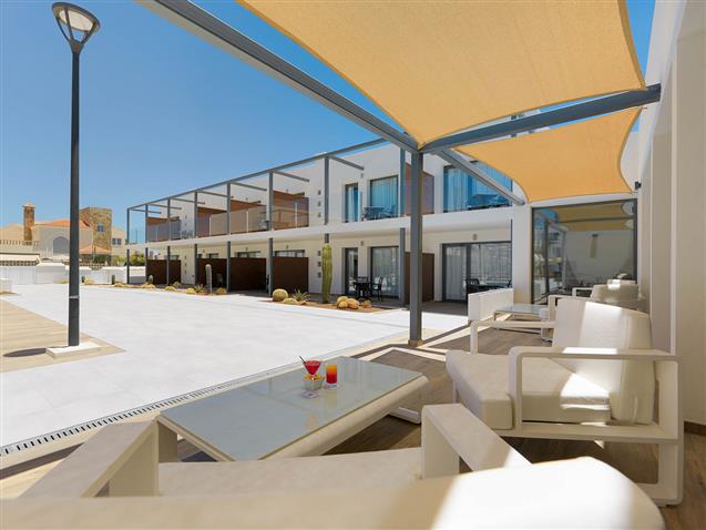 Tragaluz Bar